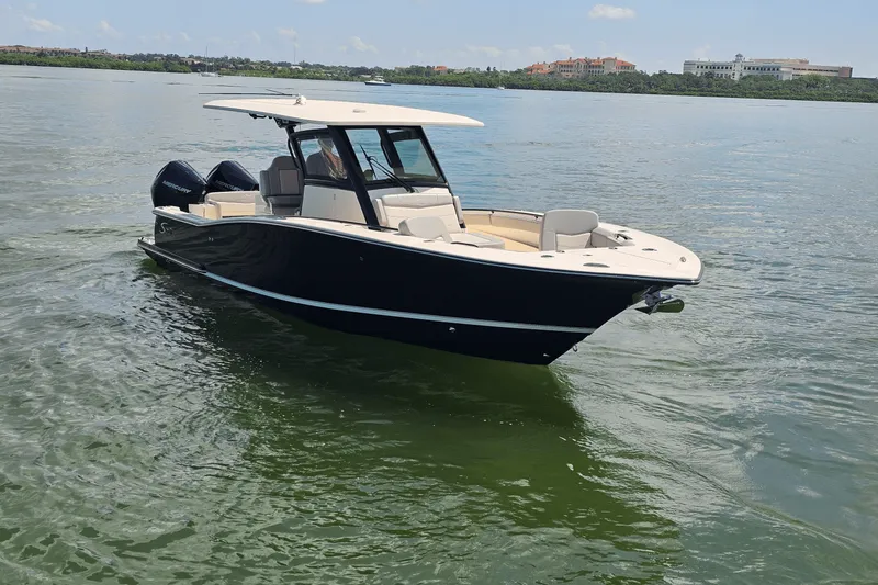 Slide: The Image of Scout 305LXF 2024 - 2