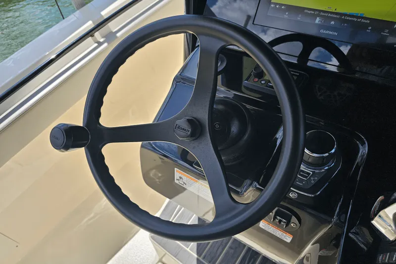 Slide: The Image of Scout 305LXF 2024 - 22