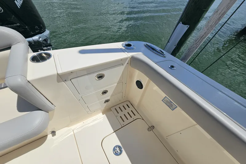 Slide: The Image of Scout 305LXF 2024 - 36