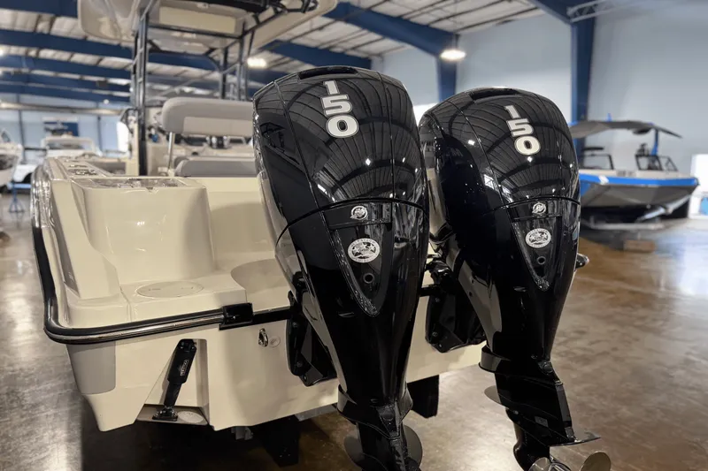 Slide: The Image of Boston Whaler 230 Outrage 2025 - 2