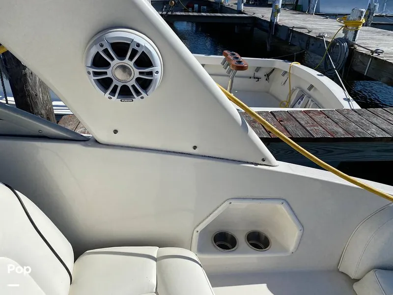 Slide: The Image of Monterey 265 Sport Cruiser 2003 - 8991627