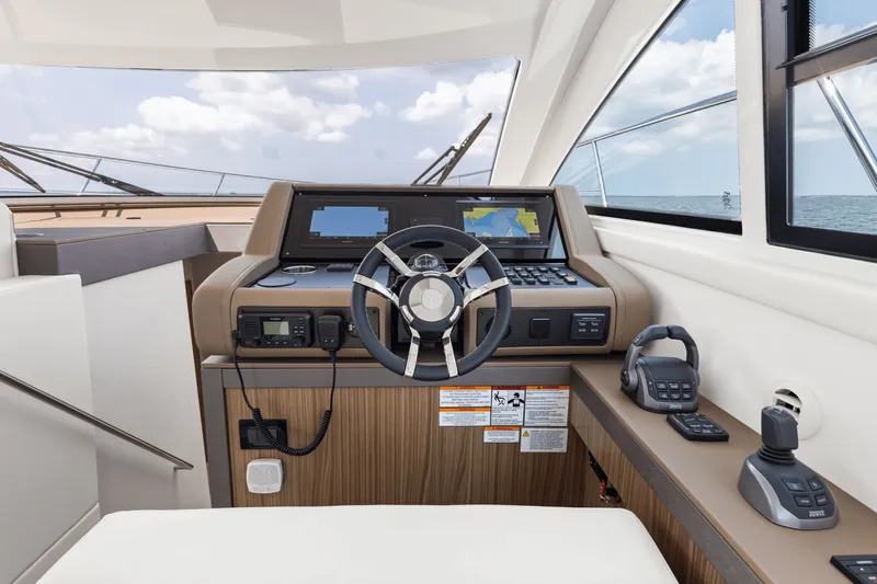 Slide: The Image of Cruisers Yachts 46 Cantius 2025 - 49