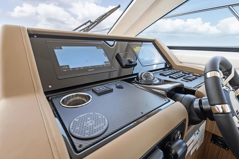 Slide: The Image of Cruisers Yachts 46 Cantius 2025 - 50