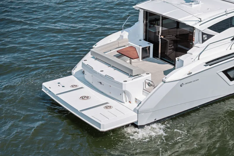 Slide: The Image of Cruisers Yachts 46 Cantius 2025 - 9