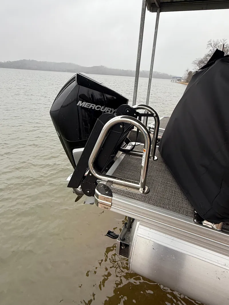 Slide: The Image of Barletta Cabrio 24 Cast n Cruise 2025 - 8