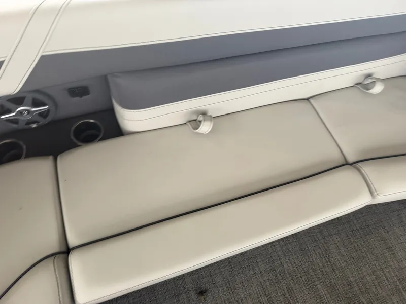 Slide: The Image of Barletta Cabrio 24 Cast n Cruise 2025 - 12