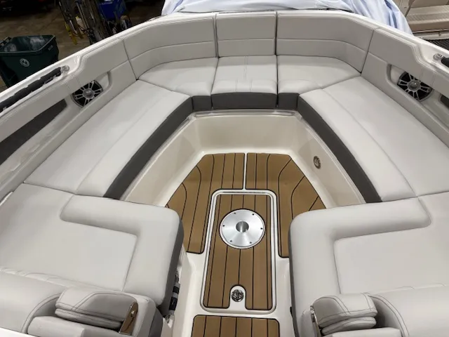 The Image of Sea Ray 310 SLX 2025 - 0