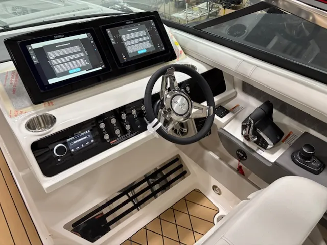 Slide: The Image of Sea Ray 310 SLX 2025 - 2