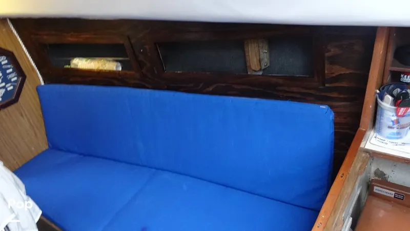 Slide: The Image of Main Cabin Seat Stb - 8400461