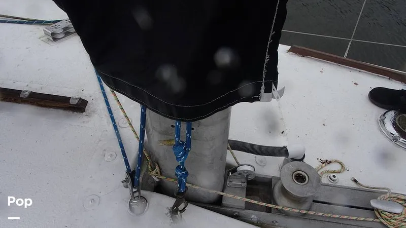 Slide: The Image of Mast foot stb - 8400581