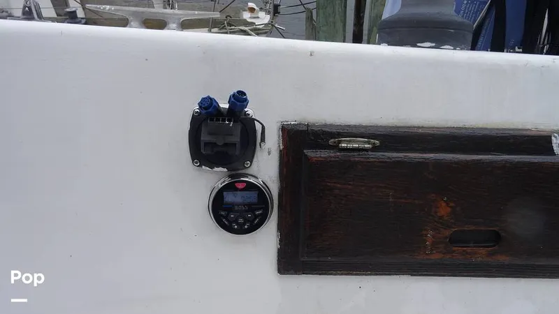 Slide: The Image of Radio - 8400510