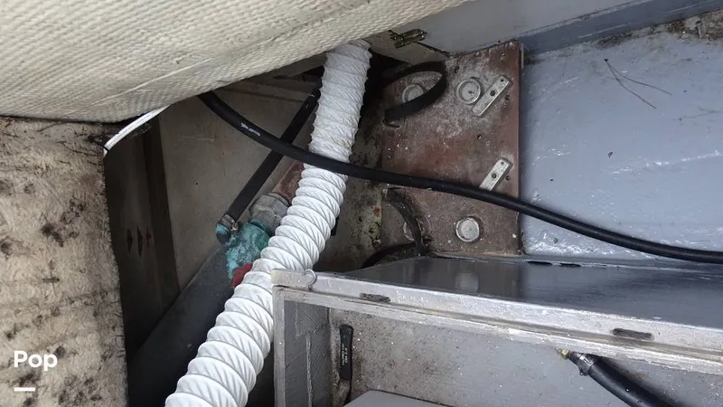 Slide: The Image of Cockpit Stowage Battery - 8400526