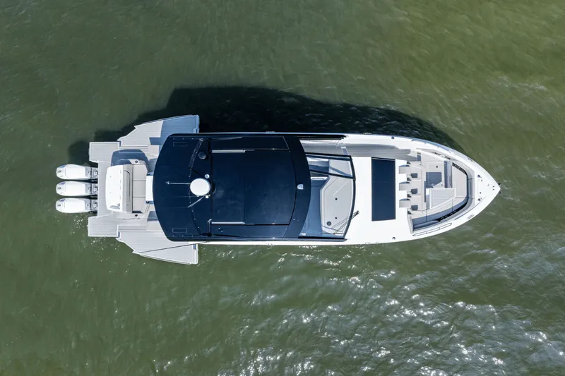 Slide: The Image of Cruisers Yachts 50 GLS Outboard 2025 - 7