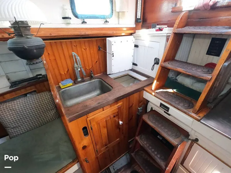 Slide: The Image of Paul Luke Friendship 32 1947 - 8447242