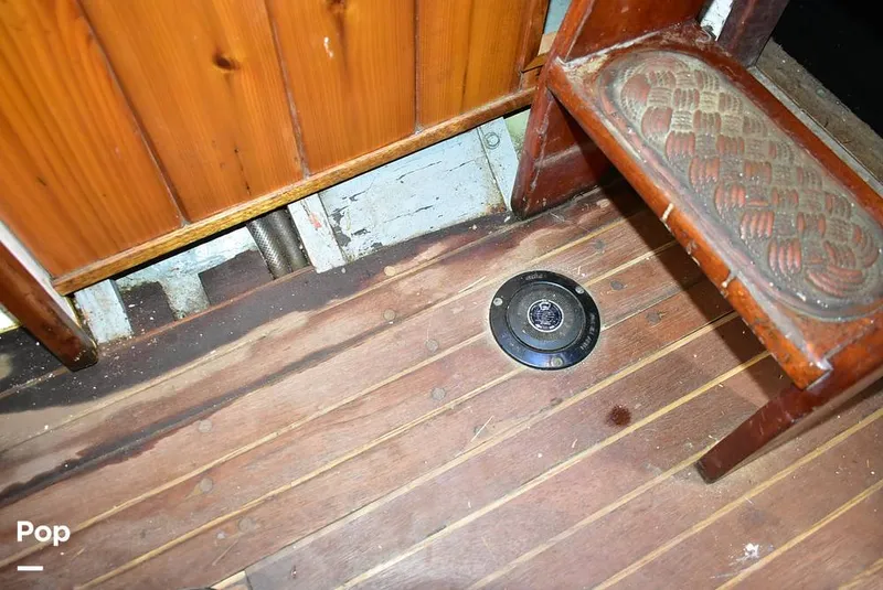 Slide: The Image of Paul Luke Friendship 32 1947 - 8447311