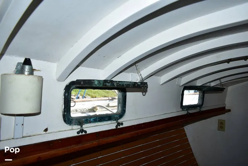 Slide: The Image of Paul Luke Friendship 32 1947 - 8447313