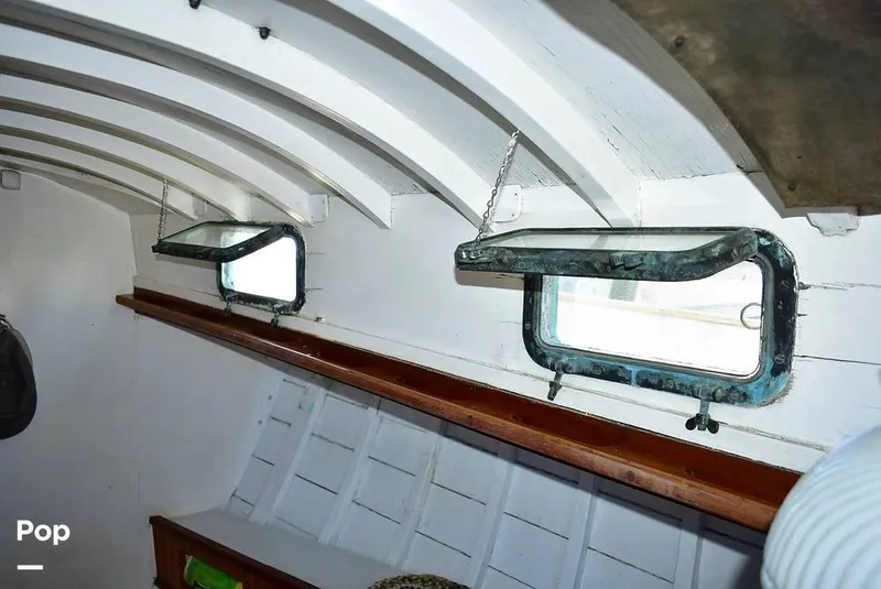 Slide: The Image of Paul Luke Friendship 32 1947 - 8447314