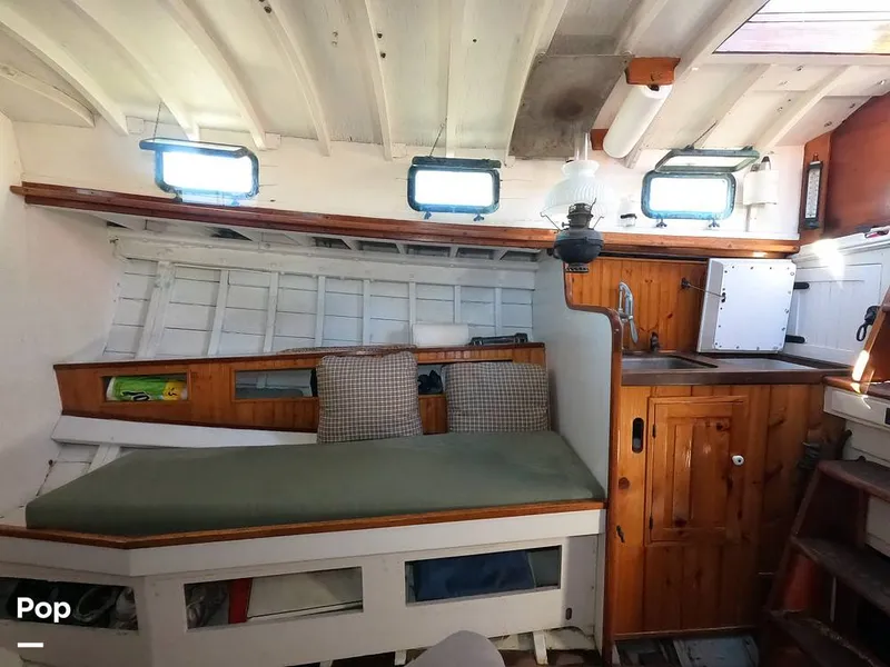 Slide: The Image of Paul Luke Friendship 32 1947 - 8447321