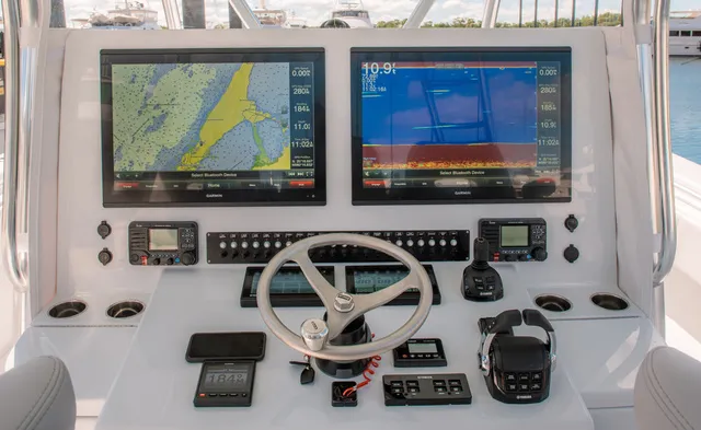 Slide: The Image of Contender 44ST CUSTOM BUILD 44' 2026 - 3