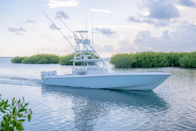Slide: The Image of Contender 44ST CUSTOM BUILD 44' 2026 - 7