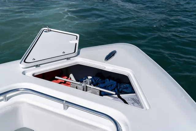 Slide: The Image of Contender 44ST CUSTOM BUILD 44' 2026 - 8