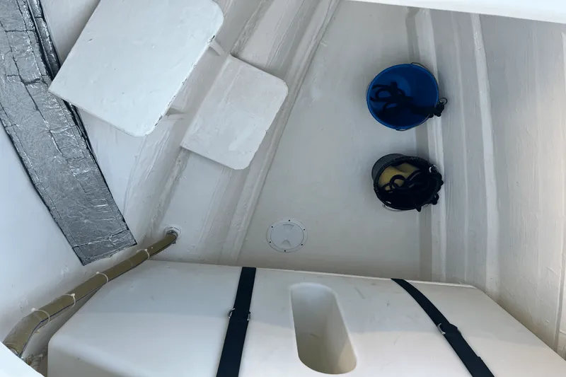 Slide: The Image of Aquila 48 2016 - 22