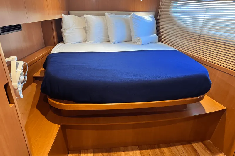 Slide: The Image of Aquila 48 2016 - 7