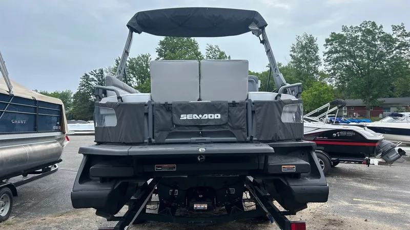 Slide: The Image of Sea-Doo Switch Sport 21 2022 - 4