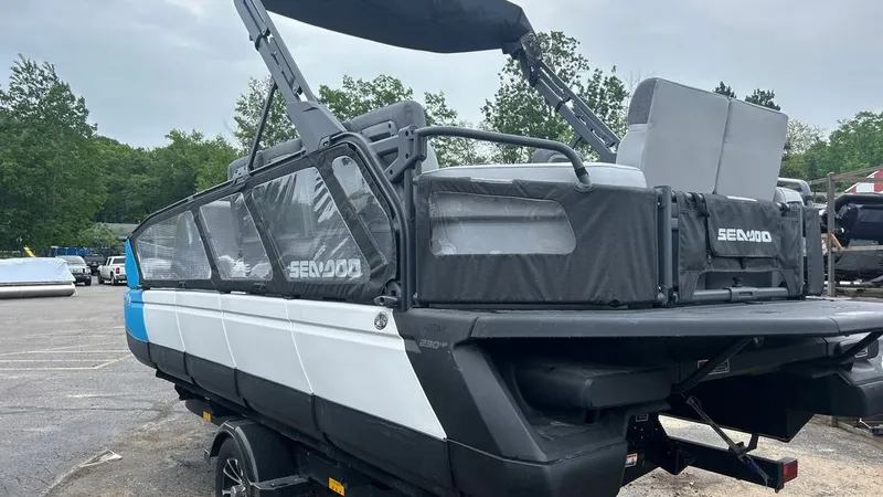 Slide: The Image of Sea-Doo Switch Sport 21 2022 - 5
