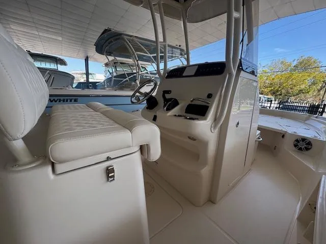 Slide: The Image of Grady-White 231 Coastal Explorer 2025 - 14