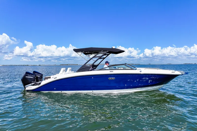 Slide: The Image of Sea Ray SDX 290 Outboard 2025 - 10