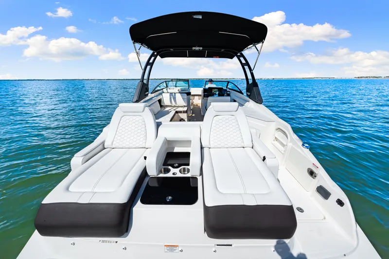 Slide: The Image of Sea Ray SDX 290 Outboard 2025 - 20