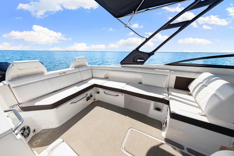 Slide: The Image of Sea Ray SDX 290 Outboard 2025 - 28