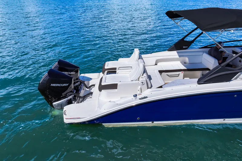 Slide: The Image of Sea Ray SDX 290 Outboard 2025 - 8