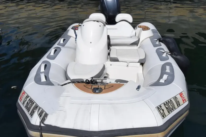 Slide: The Image of Avon Seasport 400DL 2017 - 2