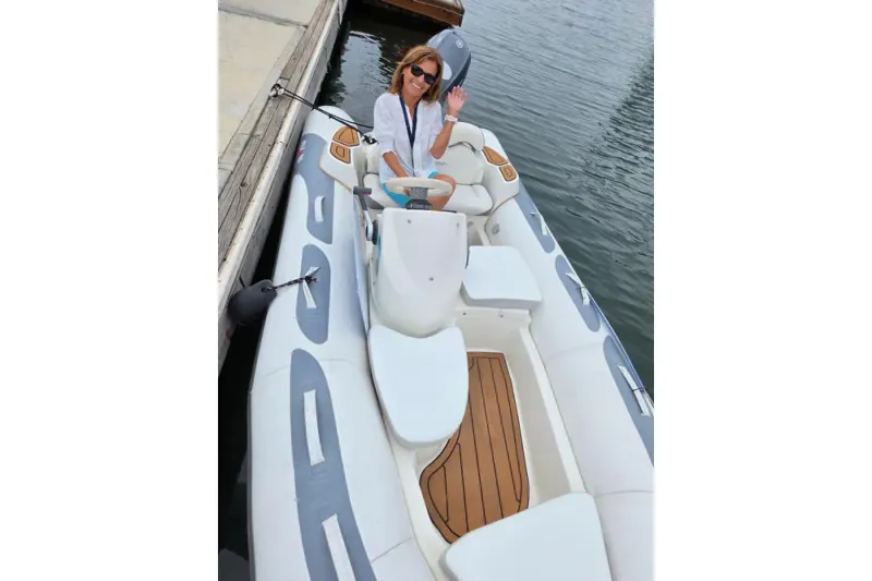 The Image of Avon Seasport 400DL 2017 - undefined