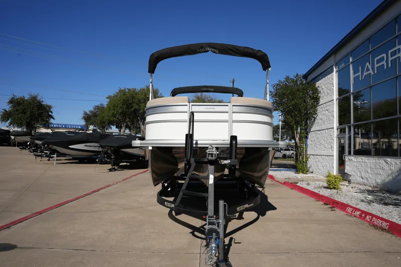 Slide: The Image of Harris 230 Cruiser 2025 - 3