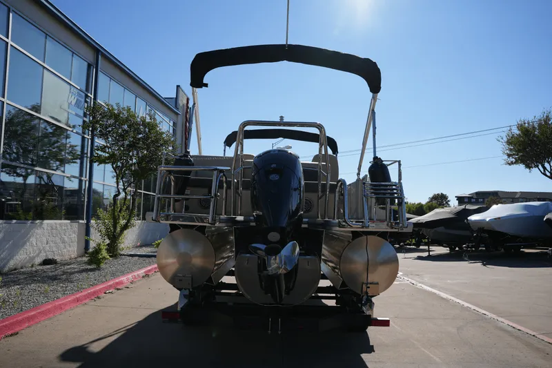 Slide: The Image of Harris 230 Cruiser 2025 - 4