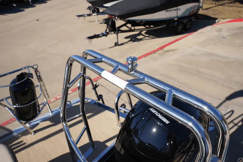 Slide: The Image of Harris 230 Cruiser 2025 - 7