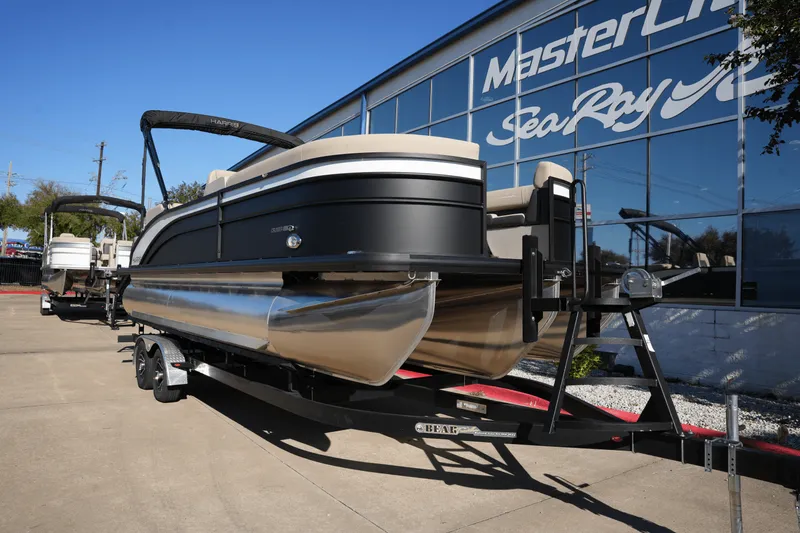 Slide: The Image of Harris 230 Cruiser 2025 - 1