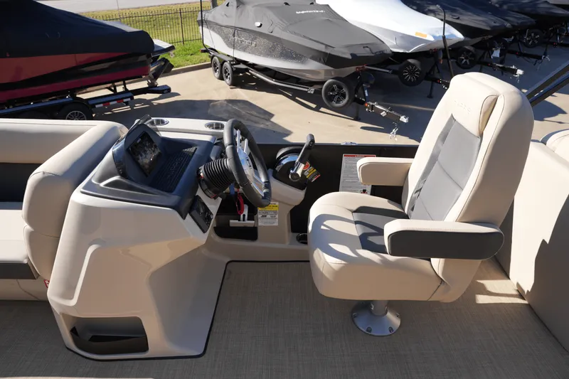 Slide: The Image of Harris 230 Cruiser 2025 - 16