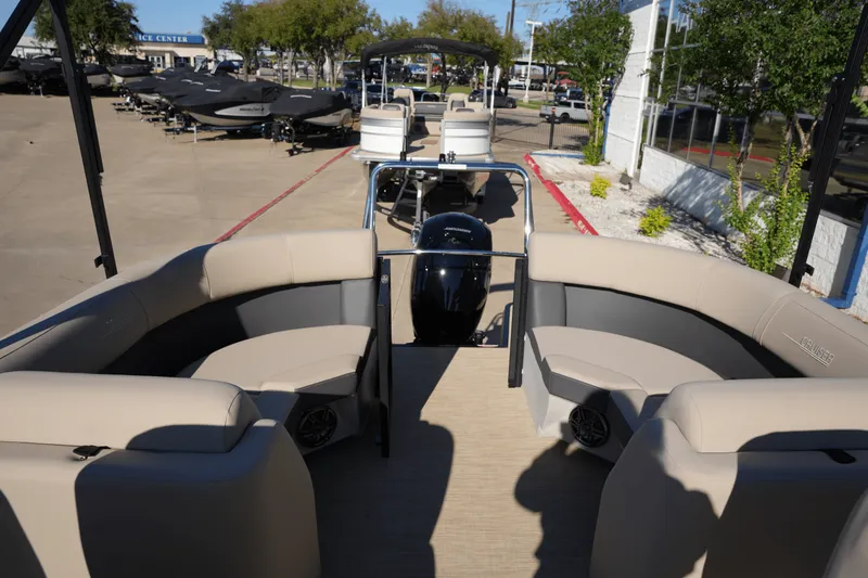 Slide: The Image of Harris 230 Cruiser 2025 - 20