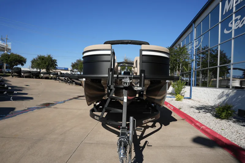 Slide: The Image of Harris 230 Cruiser 2025 - 3