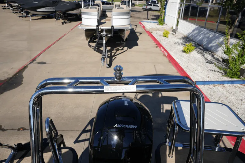 Slide: The Image of Harris 230 Cruiser 2025 - 5