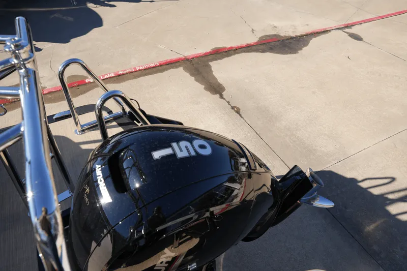 Slide: The Image of Harris 230 Cruiser 2025 - 6