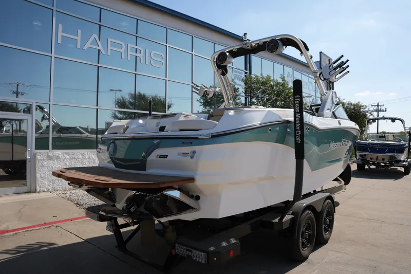 Slide: The Image of Mastercraft X24 2022 - 2