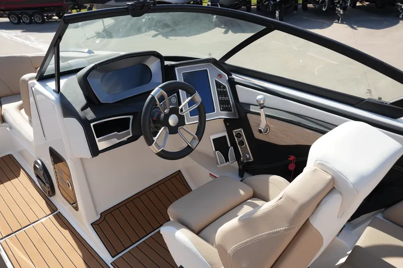 Slide: The Image of Mastercraft X24 2022 - 21