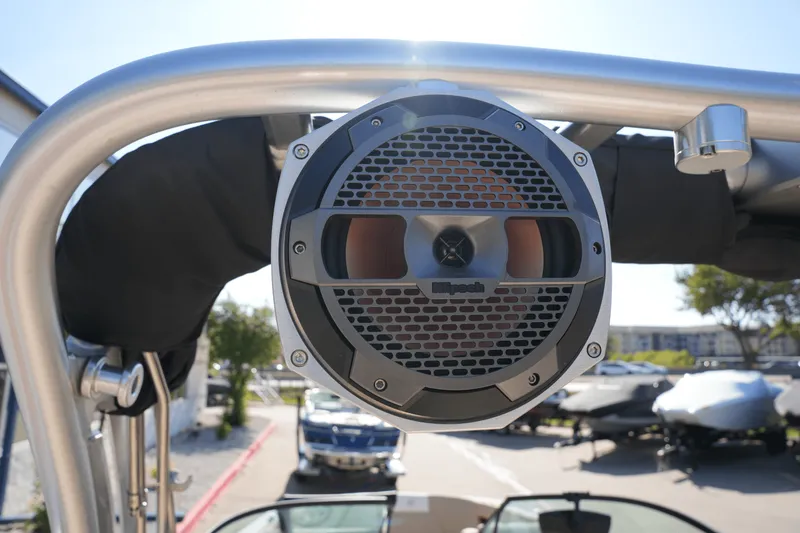 Slide: The Image of Mastercraft X24 2022 - 9