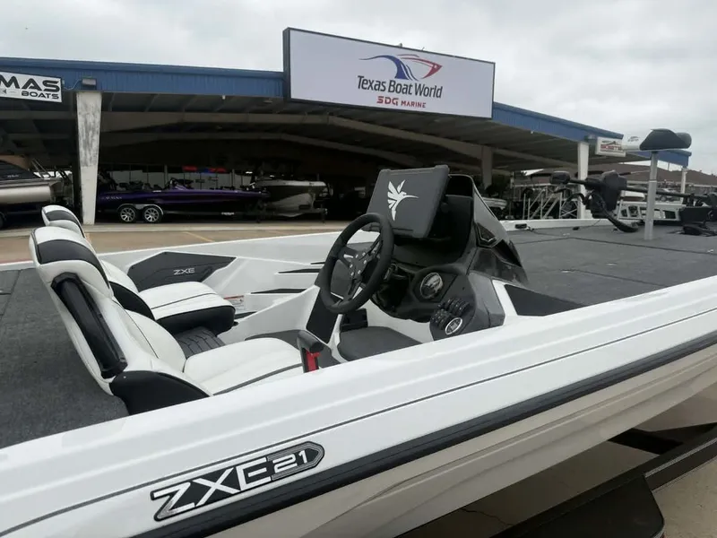 Slide: The Image of Skeeter ZXE21 2026 - 2