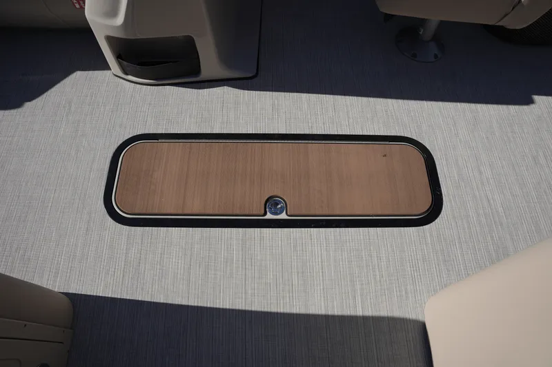 Slide: The Image of Harris 210 Cruiser 2025 - 11